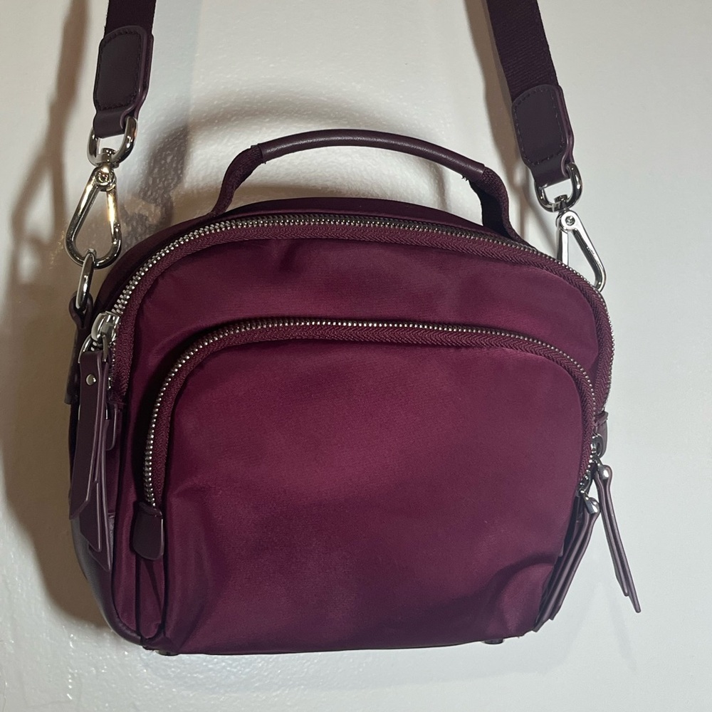 Quince Revive nylon crossbody bag, burgundy